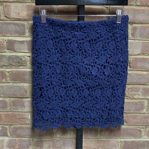 Willi Smith Navy Lace Overlay Skirt Size Small NEW - Picture 2 of 5
